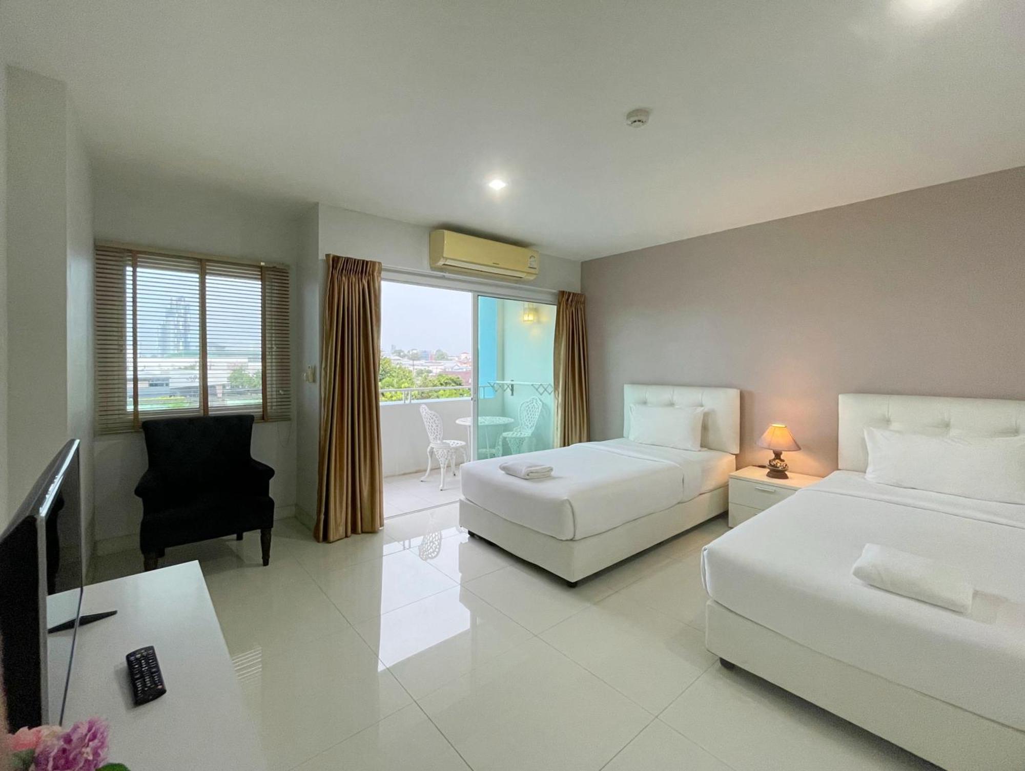 Baan Pattaya By Sabai Hotel Exterior foto